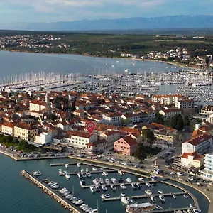 sangulin-palace-biograd-na-moru.hotelinzadar.com/